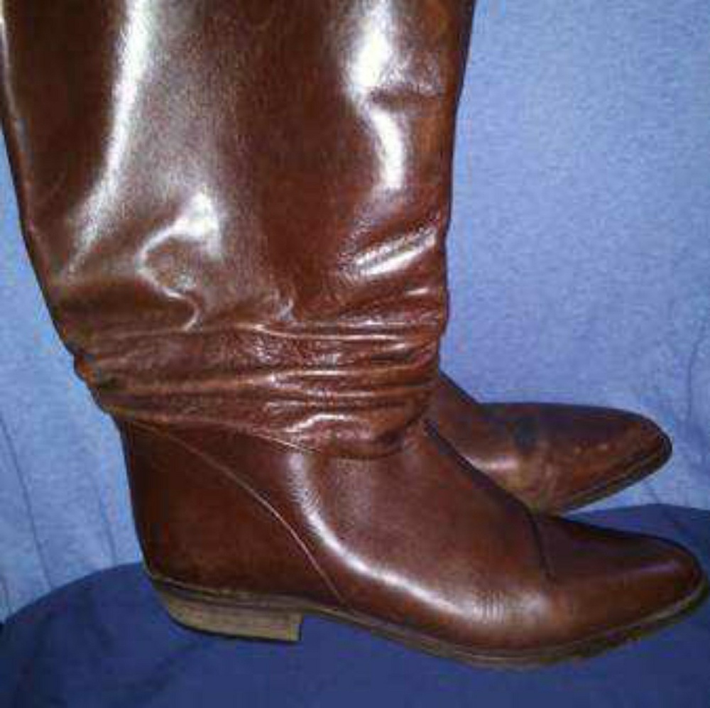 Women's Sudini Randy Slouchy Boots. Size 9.5